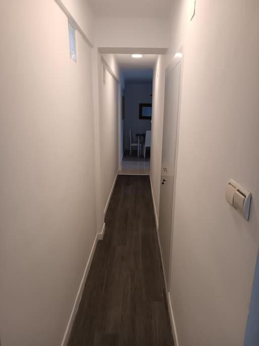 דירות אלמריה Estupendo Piso Renovado A 30 Metros De La Playa מראה חיצוני תמונה